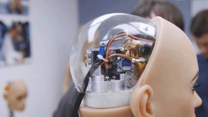 AI性感女友可以定制了！探秘機器人玩偶工廠的人工智能行業應用系統集成服務